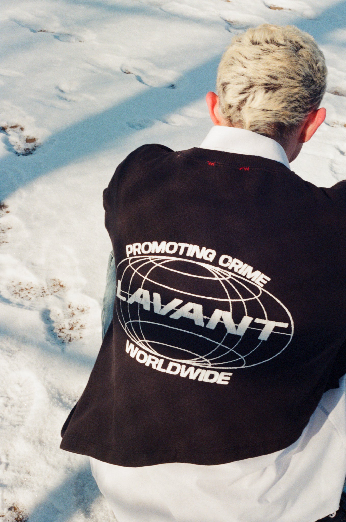 WORLDWIDE SLANT CUT CREW